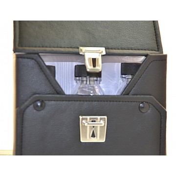 Astuccio con 3 bottiglie da...