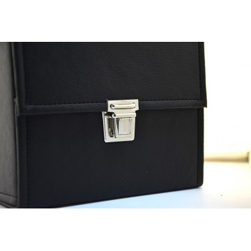 Astuccio con 3 bottiglie da...