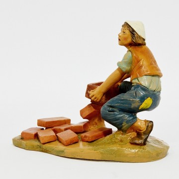 Statua Uomo con Mattoni...