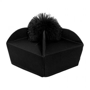 Berretta del Prete Nera in...