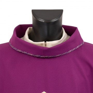 Casula con Croce Ricamata