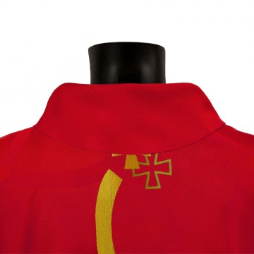 Casula Rossa e Croci Ricamate