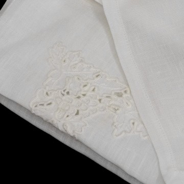 Servizio Messa Ricamato a Mano