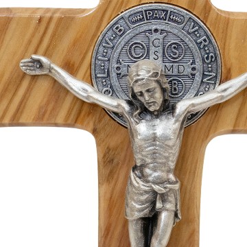 Croce San Benedetto con...