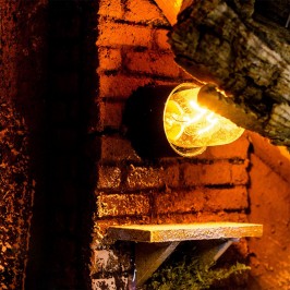 Capanna con Luce per il Presepe