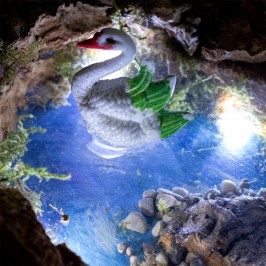 Lago con Cigno e Luci per il Presepe