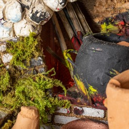 Uomo che Cucina per il Presepe