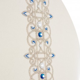 Mitra Mariana con Pietre Applicate