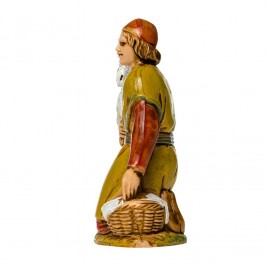 Uomo in Ginocchio per il Presepe