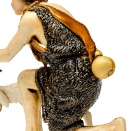 Pastore in Ginocchio con Pecora per il Presepe