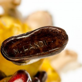 Pastore con Pecora sulle Spalle