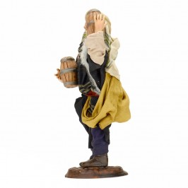 Uomo con Botte in Terracotta cm 18