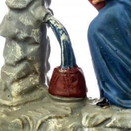 Contadina e Fontana in Gesso 15 cm