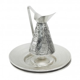 Brocca con Piatti per la...